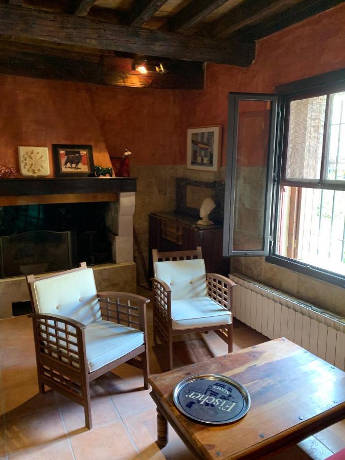 La Maison Sur La Place Aigues-Mortes Exteriér fotografie
