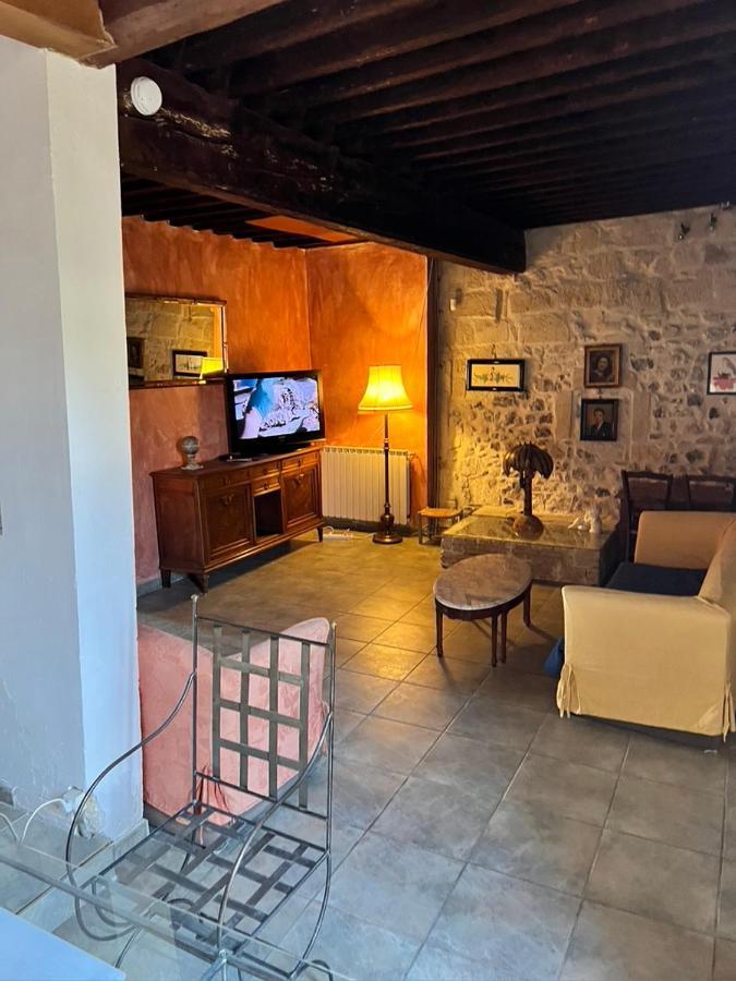 La Maison Sur La Place Aigues-Mortes Exteriér fotografie