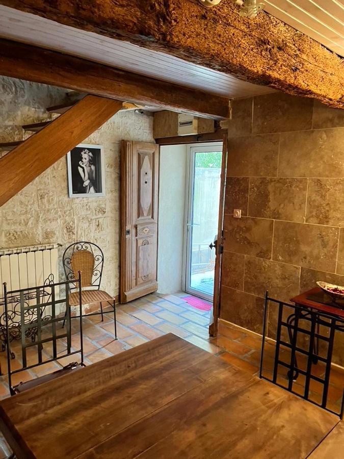 La Maison Sur La Place Aigues-Mortes Exteriér fotografie